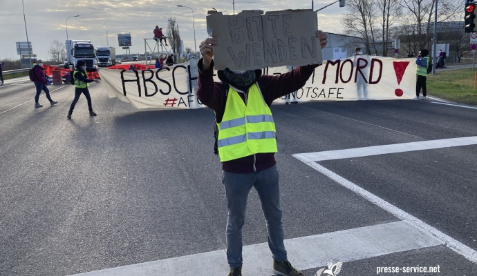 Viyana | Göstericiler Otobanı Kapattı