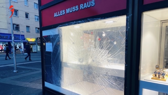 Viyana | Yılbaşı Olaylarına Karışan Gençlerin Sınır Dışı Edilmesi İstenmişti