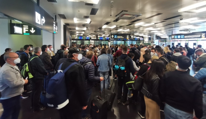 Korona İnkarcıları Türkiye Yolcularını Hedef Gösterdi