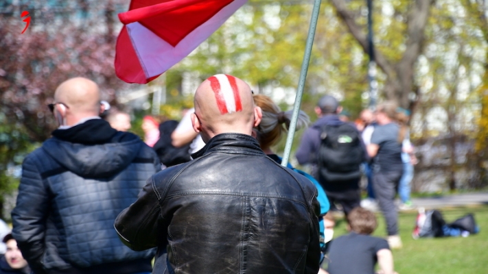 Mehrere Festnahmen und hunderte Anzeigen bei CoV-Demo