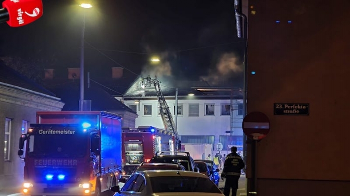 Viyana | Et ve Et Mamulleri Tesisinde Çıkan Yangın 4 Saattir Söndürülemiyor