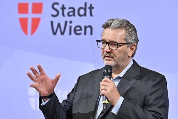 Viyana Eyalet Sağlık Bakanından ‘’Yeşil Pasaport’’ Tepkisi