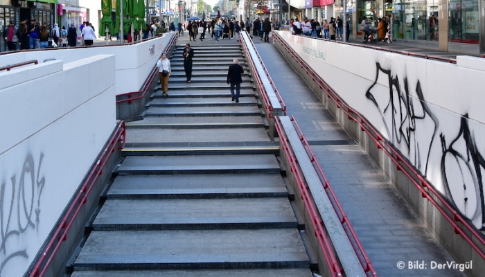 Avusturya’da Her Hafta Bir Kişi Merdivenlerden Düşerek Ölüyor