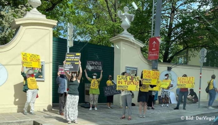 ‘’İstanbul Sözleşmesi’’ | Viyana Büyükelçiliği Önünde Protesto