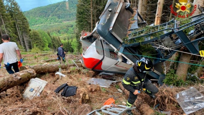 İtalya’da Bir Dağda Teleferik Düştü: 13 Ölü, 2 Yaralı