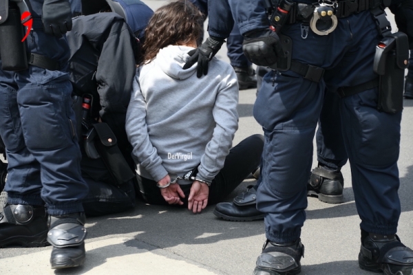 Korona İnkarcılarının Gölgesinde 1 Mayıs | 1 Gözaltı