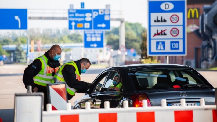 Almanya, İki Eyalet Hariç Avusturya’yı Korona Risk Listesinden Çıkarıyor