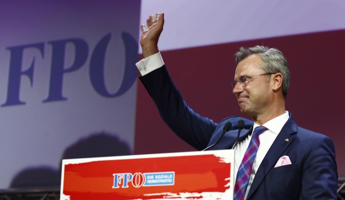 Norbert Hofer FPÖ Başkanlığından İstifa Etti