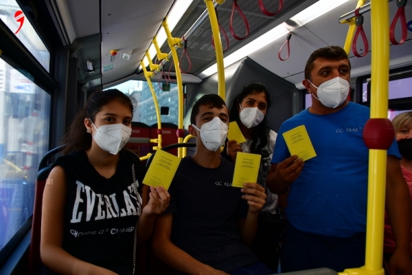 Çetinkaya Ailesi, Aşı Otobüsünde Aşılarını Oldu