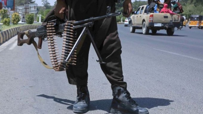 Taliban Kabil’e girmeye başladı