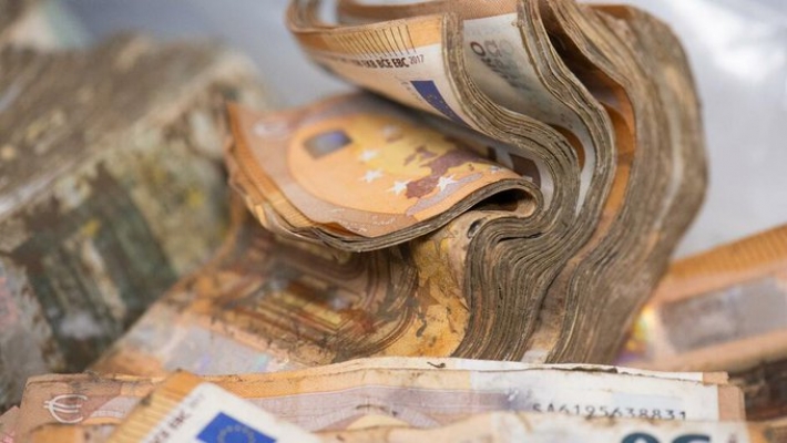 51 Milyon Euro Değerinde Kirli Banknot Değiştirildi