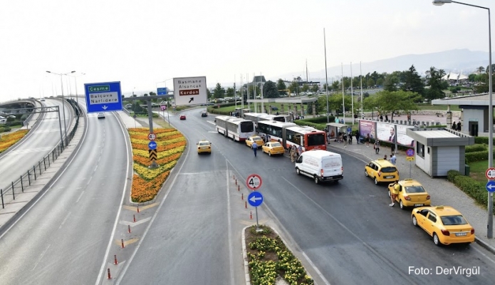 İzmir’de 18 Yaşından Küçüklere Seyahat Için Bilet Satışı Yasaklandı