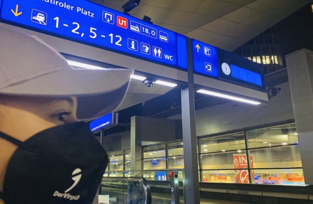 Viyana’da 15 Bin Kişi Maske Takmayı Reddettiği İçin Toplu Taşımadan Atıldı