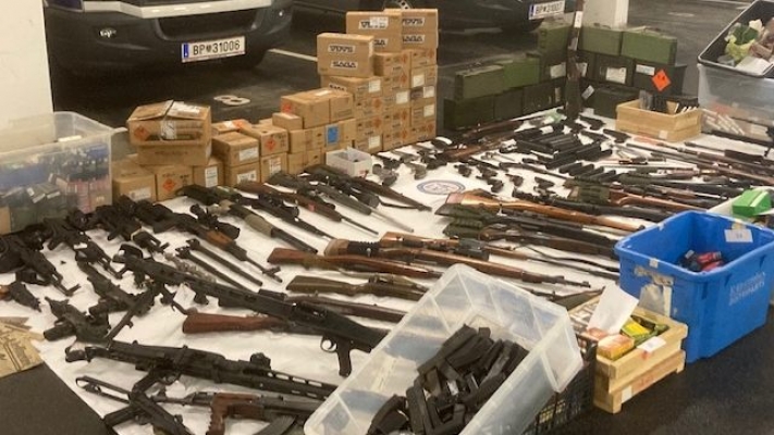 Avusturya’da Nazilere ait çok sayıda silah ve mühimmat ele geçirildi