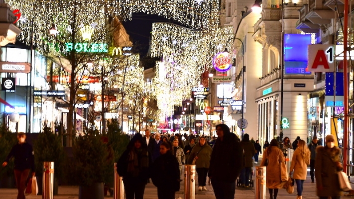 Avusturya’da vaka sayıları 15 binin üzerine çıktı