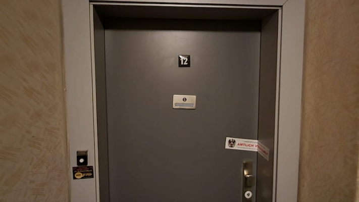 Polise kayıp ilanı verilen kadının cesedi bodrum katında bulundu