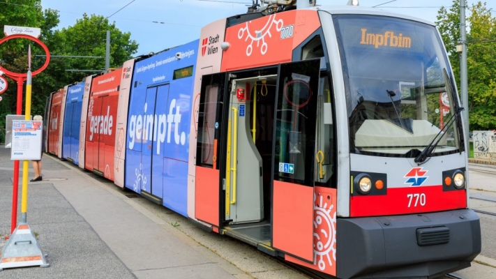 Viyana yaratıcılıkta sınır tanımıyor | Aşı tramvayı ve aşı gemisi geliyor