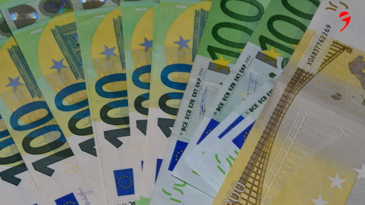 AB üyeleri, yeterli ve adil asgari ücret belirlenmesi için anlaştı