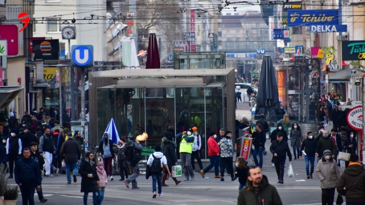 Avusturya’da cumartesi günü 7.304 yeni korona enfeksiyonu