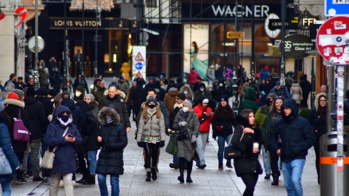Avusturya’da yeni enfeksiyonların sayısı yarı yarıya azaldı