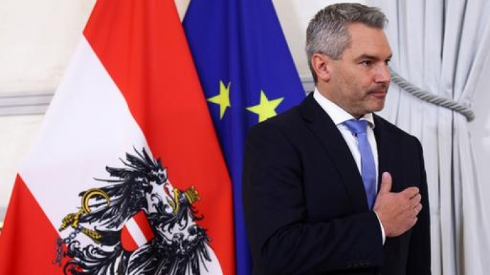 Kanzler Nehammer im Interview: Weiterer Lockdown möglich