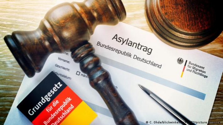Almanya’ya rekor sayıda iltica başvurusu