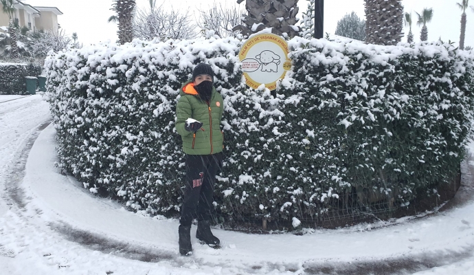 Antalya’ya 29 yıl sonra kar yağdı