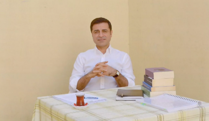 Demirtaş | MHP, son derece akıllıca bir muhalefet taktiğiyle AKP’yi adım adım bitiriyor