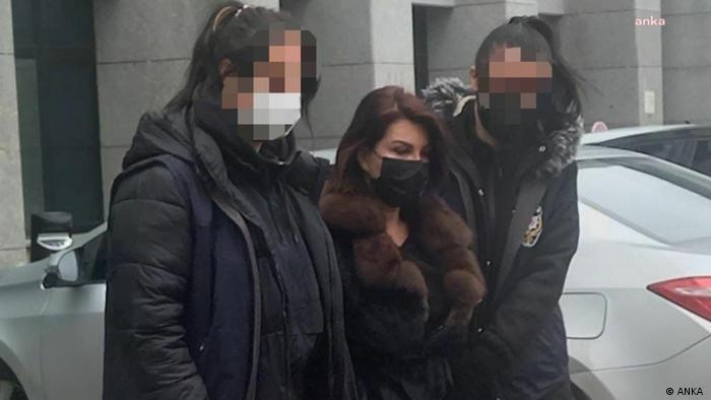 Gazeteci Sedef Kabaş tutuklandı