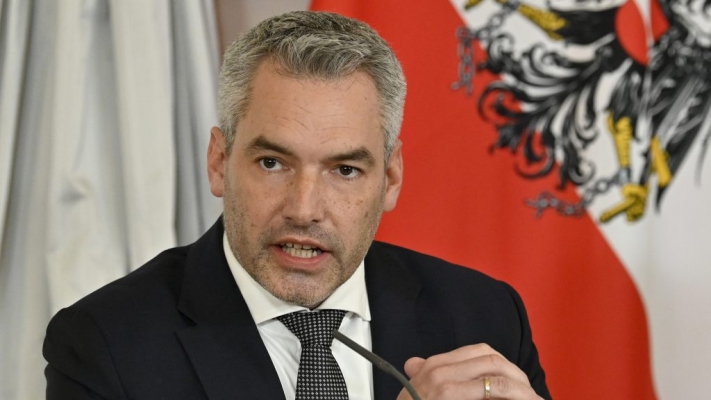 Kanzler Karl Nehammer positiv auf Corona getestet