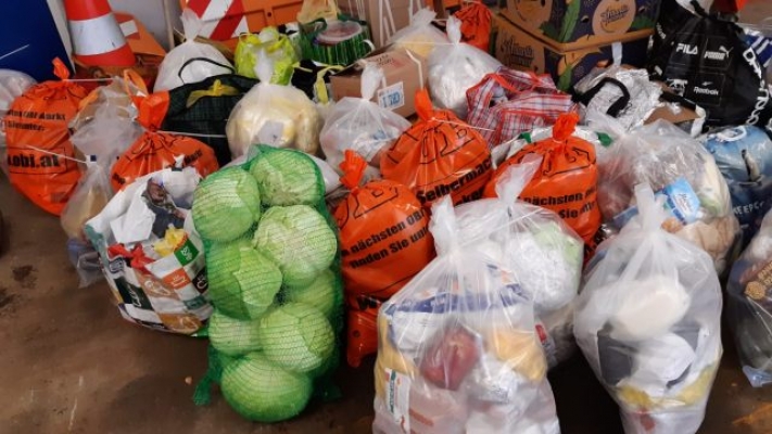 Otobanda Avusturya’ya kaçak sokulan 840 kilo erzak ele geçirildi