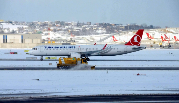 THY, İstanbul Havalimanı’nda uçuşların bugün de iptal edildiğini açıkladı