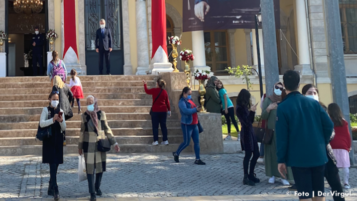 Türkiye’de günlük vaka sayısı ilk kez 80 bini aştı