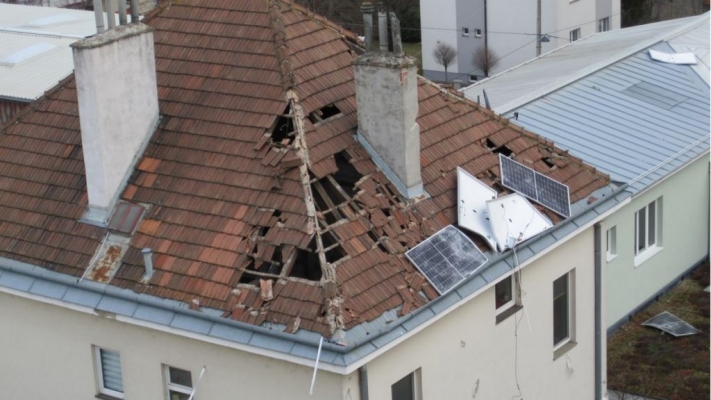 Viyana’da fırtına | 300 hane kısa süre elektriksiz kaldı