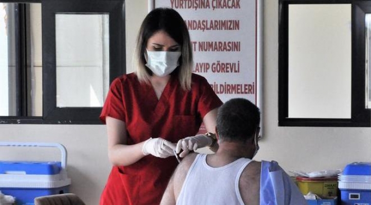 Zorunlu aşı | Türkiye’de mümkün mü?