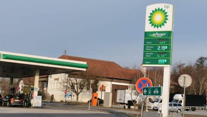 Avusturya’da dizel neredeyse iki Euro’ya mal oluyor