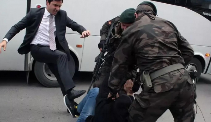Soma’da yerde yatan madenciyi tekmelemişti…