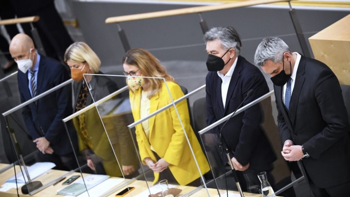 Avusturya parlamentosu Covid Önlemleri Yasası’nı uzattı