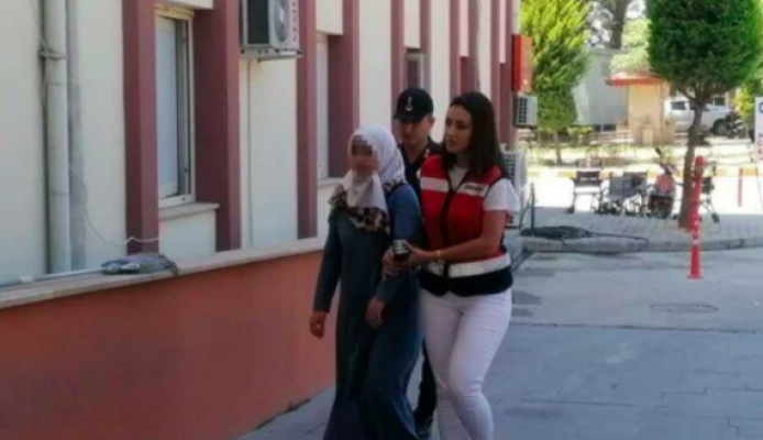 Anne vahşeti | İki yaşındaki kızını bıçakla öldürdü