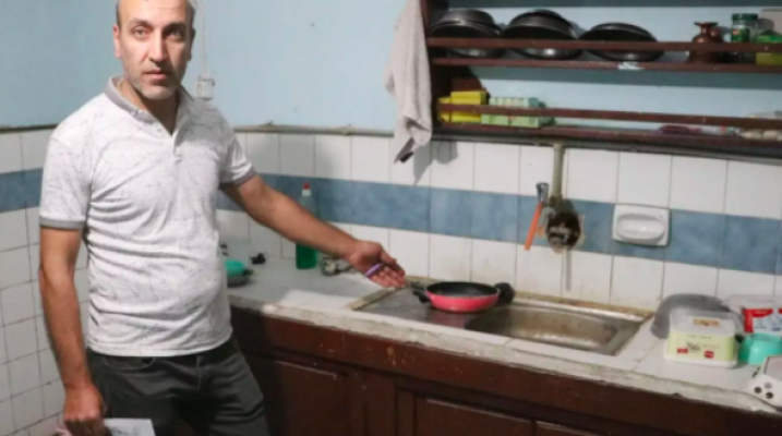 Hırsız, ‘ihtiyacım olanı aldım’ notu bıraktığı evde, kıymalı yumurta yapıp, duş almış
