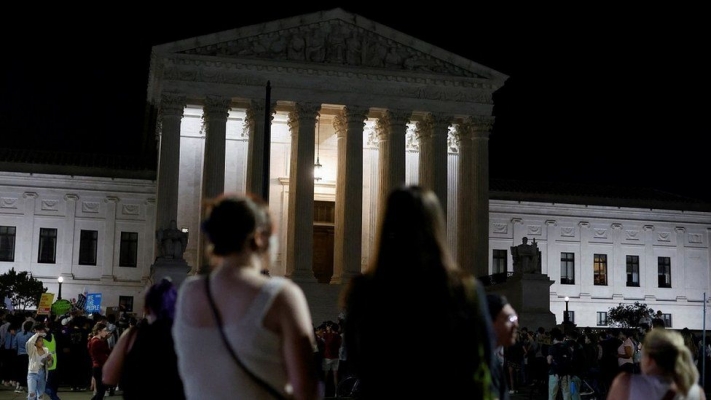 Roe v Wade: Oberster Gerichtshof der USA könnte Abtreibungsrechte kippen, so ein Leak