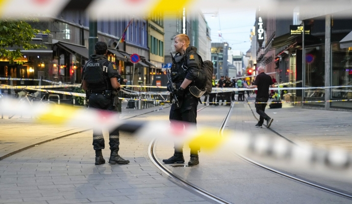 Oslo’da barlar sokağında silahlı saldırı