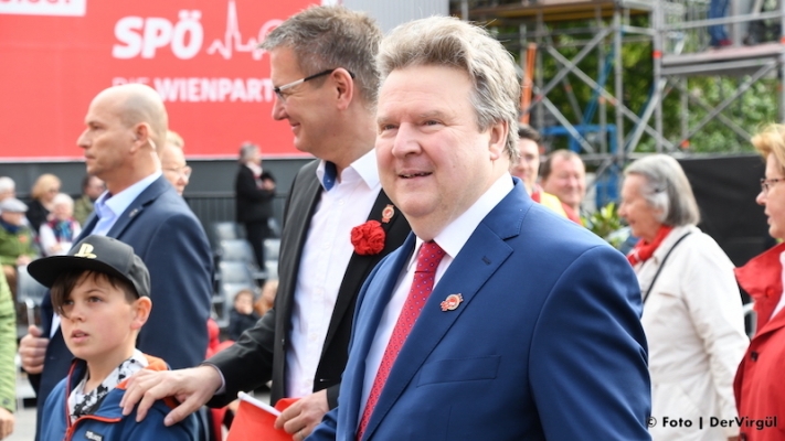 Rus komedyenler Viyana Belediye Başkanına şaka yapmış