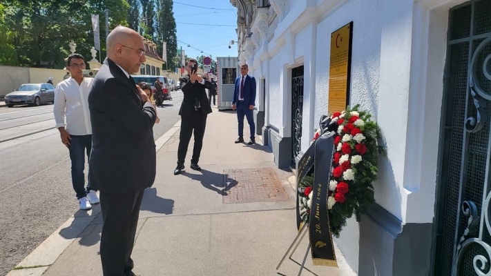 Viyana’da Çalışma Müşaviri Erdoğan Özen anıldı