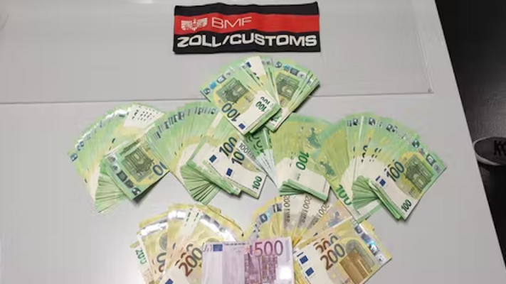 Viyana Havalimanı’nda kayıt dışı 61.000 Euro’ya el konuldu