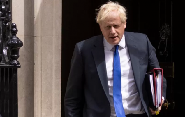 Boris Johnson istifa ediyor