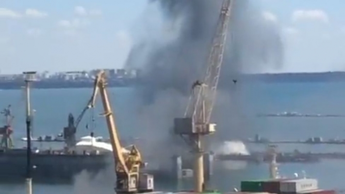 Explosionen erschüttern ukrainischen Hafen