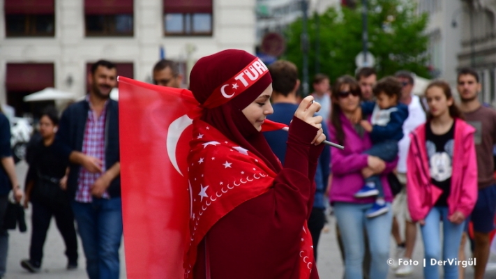 Avrupa’da yaşayan Türkiye kökenli insan sayısı 5,5 milyonun üzerinde