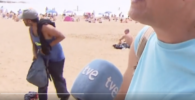 Çanta hırsızı canlı yayına yakalandı