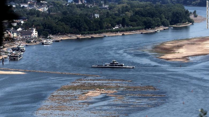 Der Rhein schrumpft und bedroht Europas führende Wirtschaft